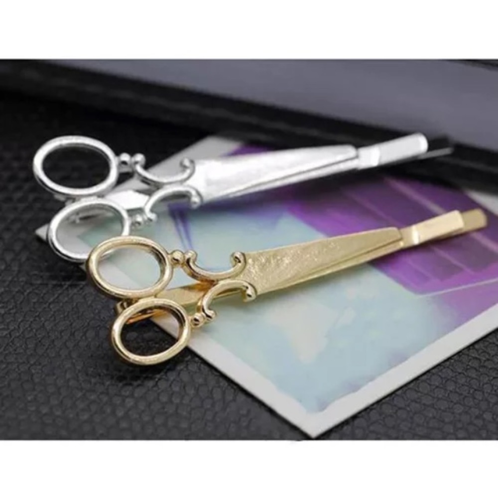 New in package silver & gold scissor hair clips - Picture 5 of 6